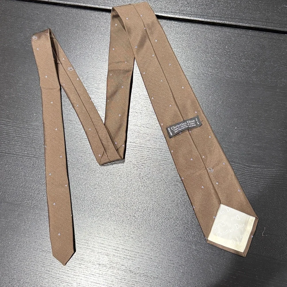 Vintage Christian Dior Brown Necktie with Subtle Dot Pattern - Picture 3 of 7